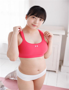 丰满少妇猛烈进入A片K8经典-三个黑人互换着躁我一个