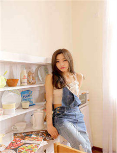 她美丽